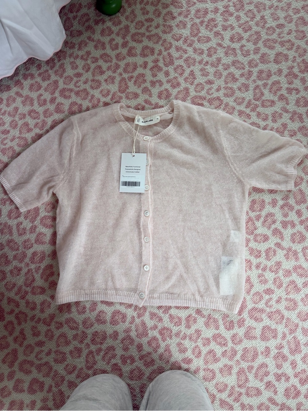 NWT Everlane Round-Neck Short Sleeve featherweight cashmere Sweater - Light Pink
